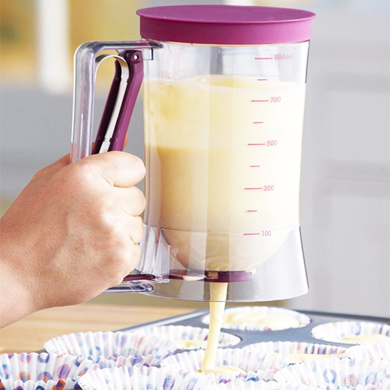 High quality household baking Manual plastic Pancake Cupcake batter dispenser.jpg